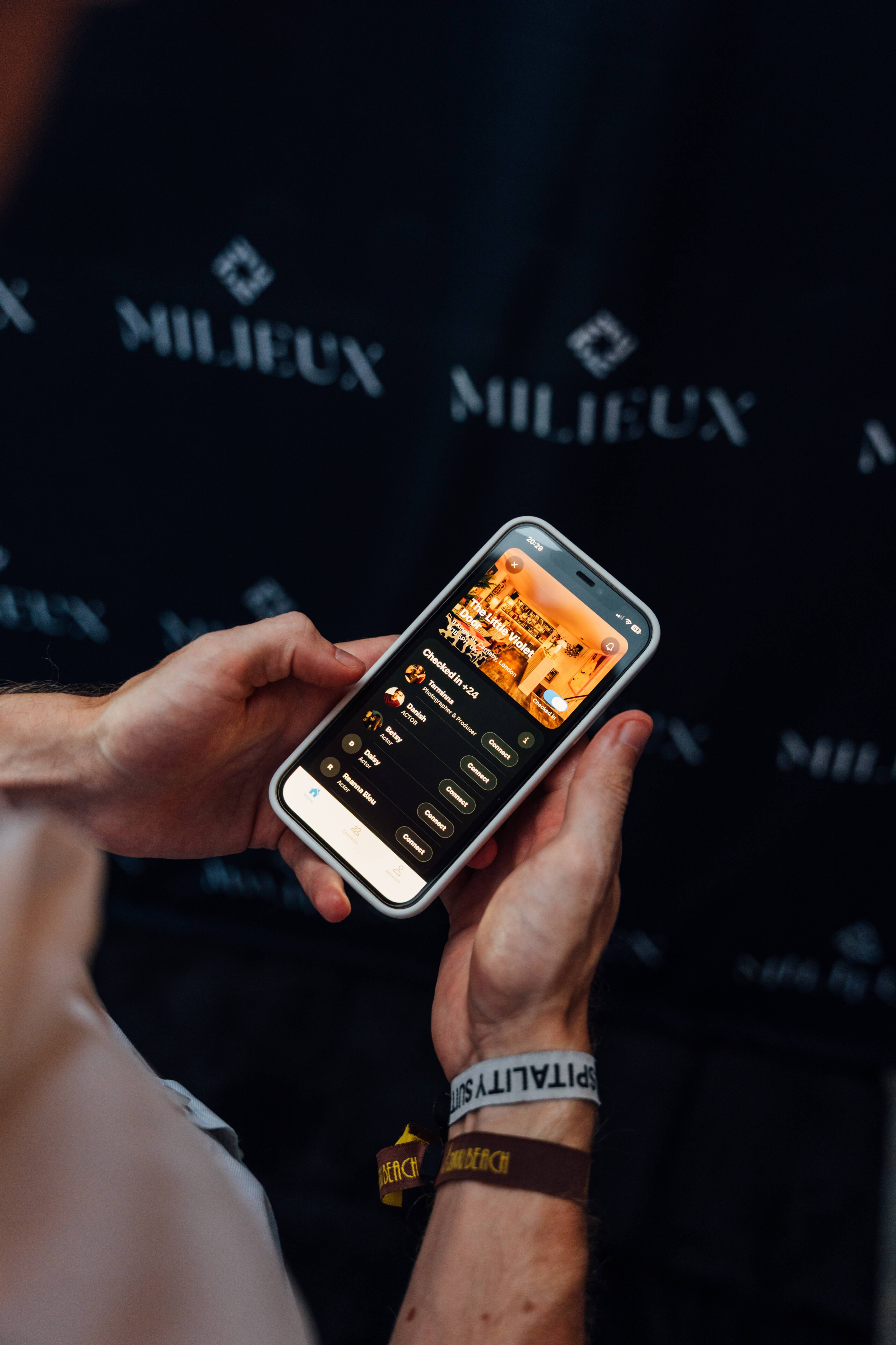 Milieux app in use